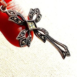 Vintage signed Rinc sterling marcasite cross pendant 70's-80's